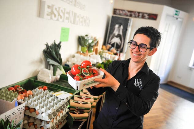 Coronavirus, Restaurant Speisekammer West in Stuttgart verkauft Lebensmittel in der Krise