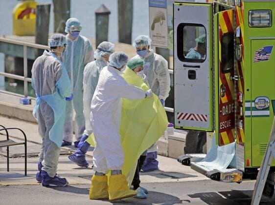 Coronavirus in den USA, Passagiere von Kreuzfahrtschiffen werden in Miami Beach ärztlich versorgt