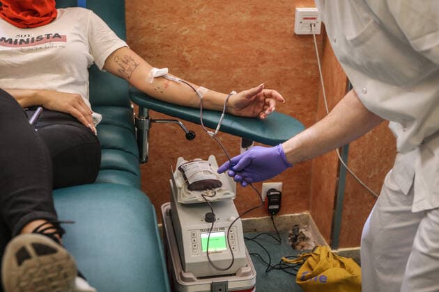 Coronavirus in Spanien, Freiwillige spenden Blut in Malaga