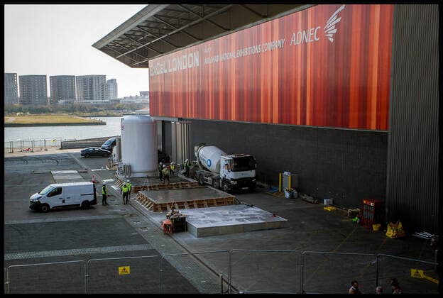 Coronavirus in Großbritannien, Londoner Excel Centre wird Behelfsklinik