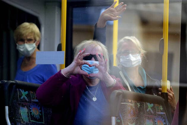Coronavirus in Australien, Passagiere italienischer Kreuzfahrtschiffe gehen in Perth in Quarantäne