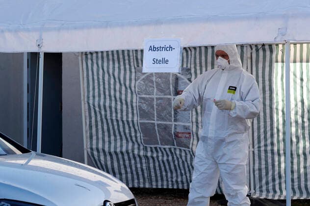 Coronavirus, Drive-In-Teststation in Landsberg