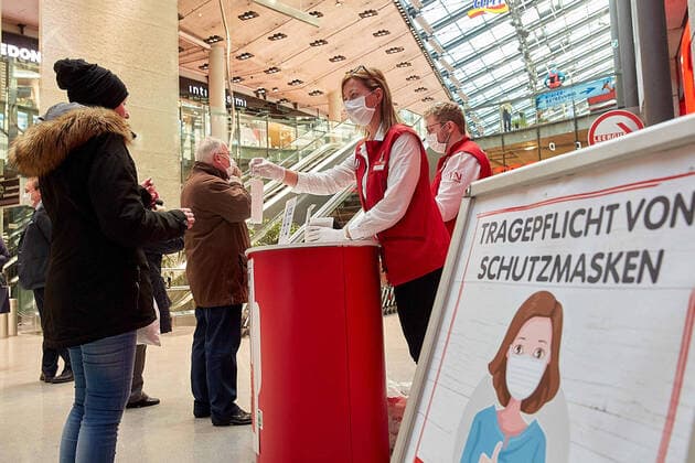 Coronavirus in Österreich, Tragen von Masken in Supermärkten ist Pflicht
