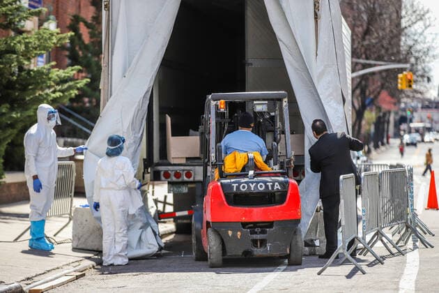 Coronavirus, USA, Abtransport von Leichen in New York