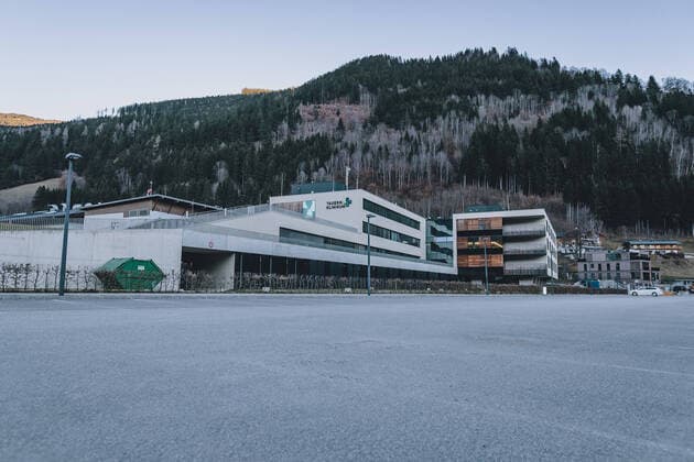 Coronavirus in Österreich, Tauern-Klinikum in Zell am See
