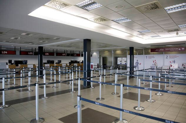 Coronavirus in Berlin, Flughafen Schönefeld menschenleer