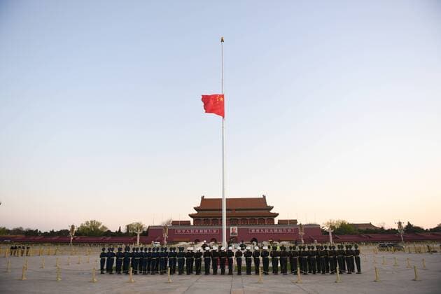 Coronavirus in China, Landesweite Trauer um die Opfer des Virus