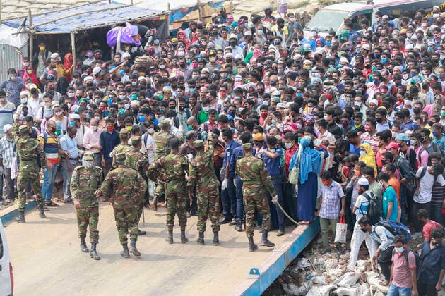 Coronavirus in Bangladesch, tausende Textilarbeiter auf dem Weg nach Dhaka