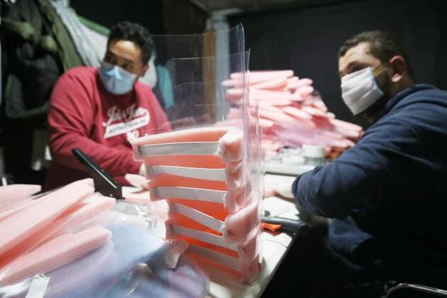 Coronavirus in Afrika, Masken-Herstellung in Algerien