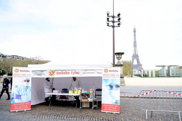 Coronavirus in Frankreich, Test-Drive-In in Paris