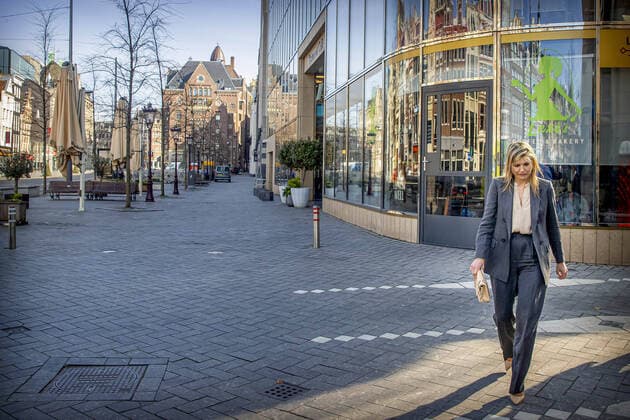 Coronavirus in den Niederlanden, Königin Maxima unterwegs in Amsterdam