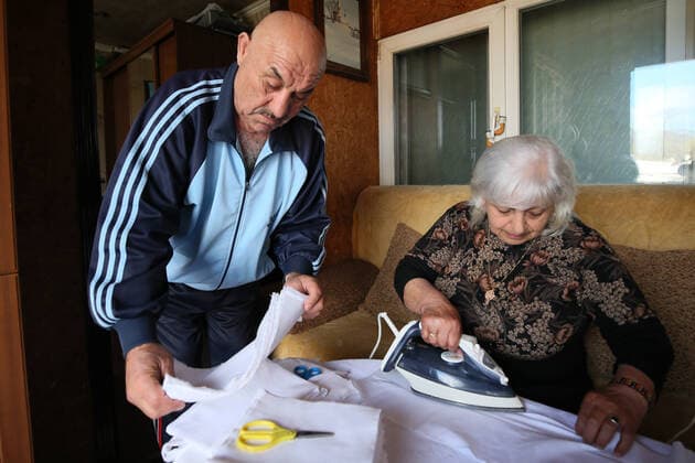 Coronavirus in Russland, Schutzmaskenherstellung im Eigenheim