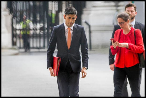 Coronavirus in Großbritannien, Krisentreffen in der Downing Street