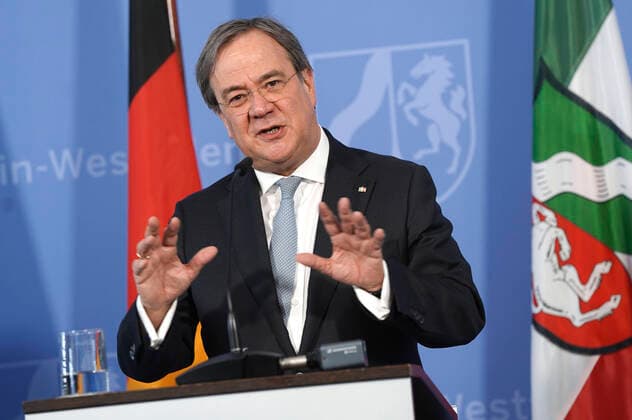 Coronavirus in NRW, Pressekonferenz von Armin Laschet in Düsseldorf