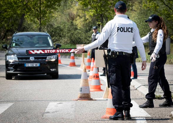 Coronavirus in Frankreich, Polizeikontrollen in Straßburg
