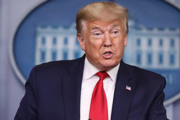 USA, Trump während Pressekonferenz mit Mitgliedern der Coronavirus Task Force im Weißen Haus