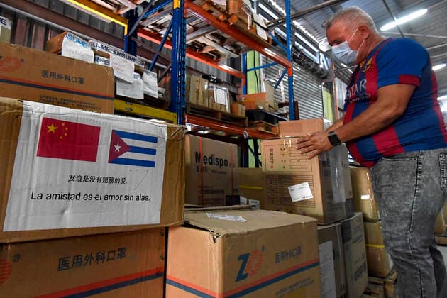 Coronavirus im Kuba, Ankunft medizinischer Hilfsgüter aus China in Havanna