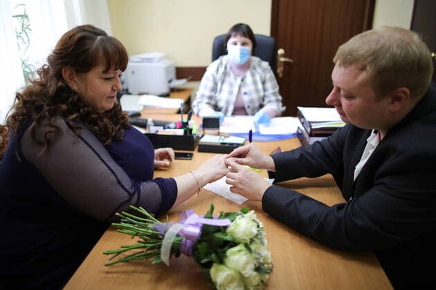 Moskau, Standesamtliche Trauung in Zeiten des Coronavirus