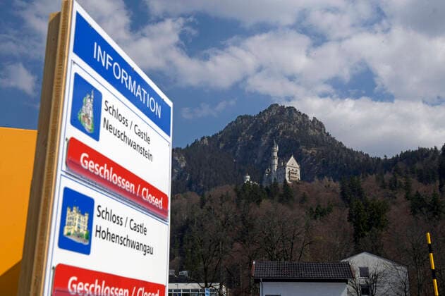 Coronavirus in Bayern, Geschlossene touristische Attraktionen in Füssen