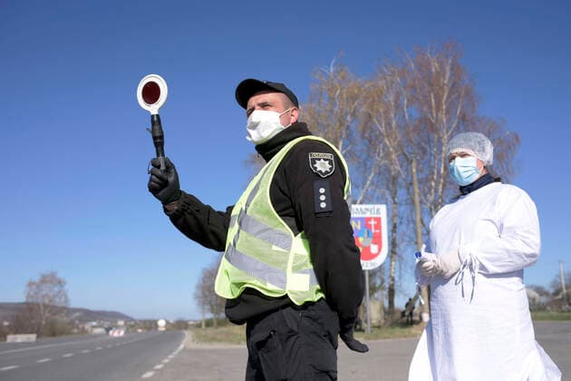 Coronavirus in der Ukraine, Kontrollen in Solotschiw