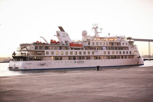 Coronavirus in Uruguay, Kreuzfahrtschiff Greg Mortimer wird evakuiert