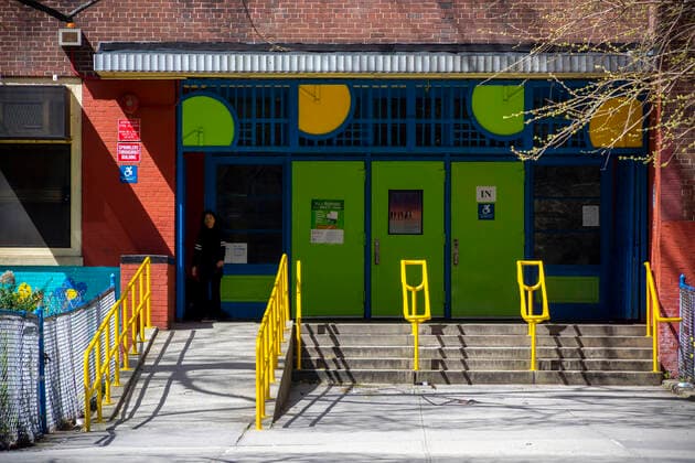 Coronavirus in den USA, New Yorks Schulen schließen bis Ende der Sommerferien