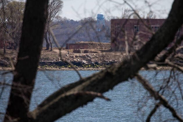 Coronavirus in USA, Krematorium auf Hart Island in New York