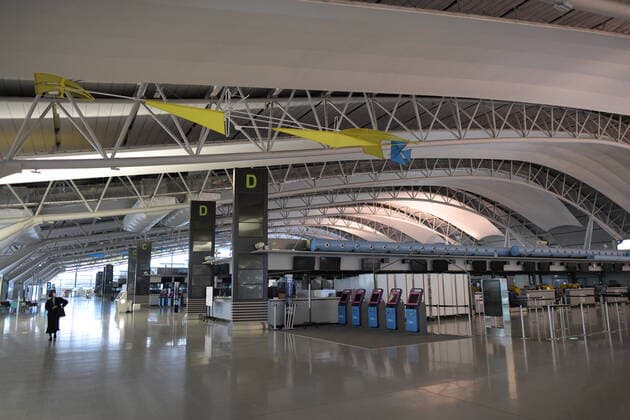 Coronavirus in Japan, Eindrücke vom Flughafen in Osaka