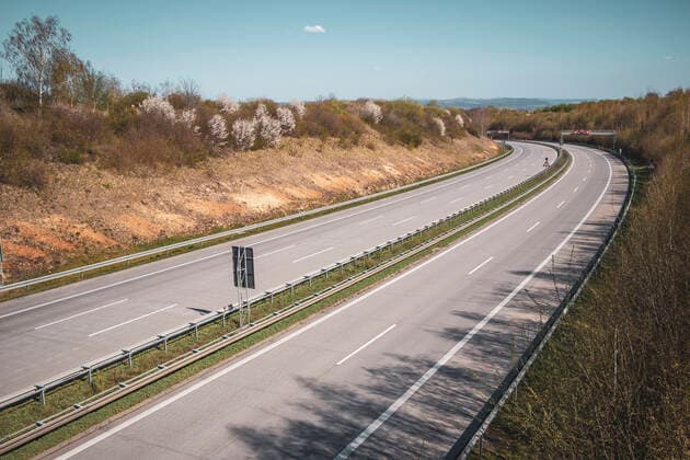 Coronavirus, Leere Autobahn A17 bei Dresden