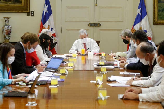 Coronavirus in Chile, Krisensitzung mit Sebastian Pinera in Santiago