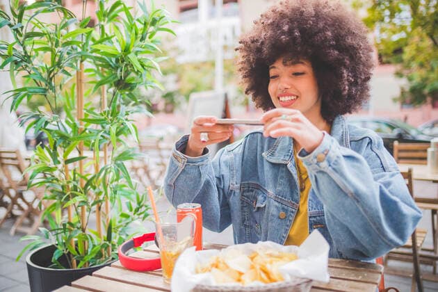 Coronavirus, Nach ersten Lockerungen dürfen Restaurants und Cafés wieder Gäste bedienen