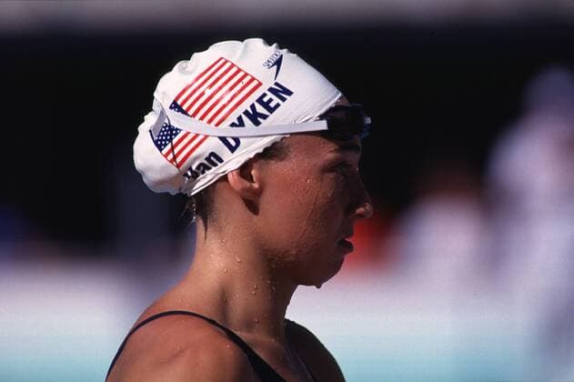 Seitenprofil von Amy von Dyken (USA) kurz vor dem Start Schwimmen WM Damen Weltmeisterschaft Einzelbild Rom Konzentration,