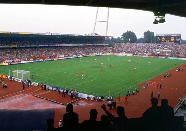 Totale des Weserstadions vom obersten Zuschauerrang aus Fußball 2. BL Herren 2. Bundesliga, Liga, Stadion, SV Werder Bremen, Totale Totale Weserstadion Bremen
