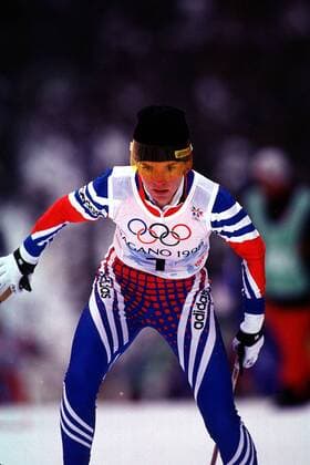 OLYMPIC LEGENDS: Larissa Lasutina Larissa Lazutina aus Rußland in der Loipe Nordischer Skilauf OS Winter Damen Winterspiele 1998, Olympische Spiele, Olympia, Olympiade: Ski Nordisch, Langlauf, Skilanglauf Porträt Hakuba - Kamishiro Nagano Dynamik,