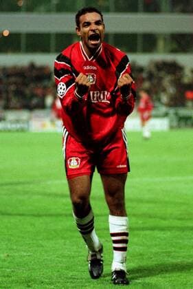 Emerson Ferreira da Rosa ballt jubelnd die Fäuste Fußball EC 1 Herren Saison 1997 1998: Champions League, Bayer 04 Leverkusen Einzelbild Ulrich-Haberland-Stadion Leverkusen Glück, Begeisterung, Freude,