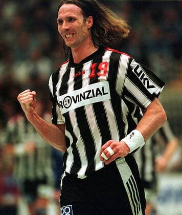 Staffan Olsson jubelnd Handball 1. BL Herren Saison 1997 1998: THW Kiel Einzelbild Freude,