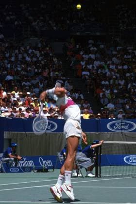 Ivan Lendl (USA) beim Aufschlag Tennis Herren Australian Open 1991, Grand Slam, Hartplatz, Hardcourt, ATP-Tour Einzelbild Flinders Park Melbourne Dynamik,