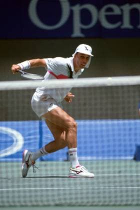 Ivan Lendl (USA) bei der unterschnittenen Rückhand Tennis Herren Australian Open 1990, Grand Slam, Hartplatz, Hardcourt, ATP-Tour Einzelbild Flinders Park Melbourne Dynamik,