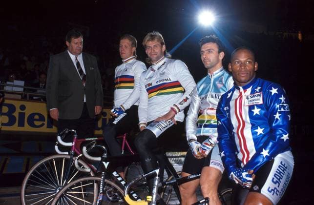 Bill Huck, Michael Hübner, Claudio Golinelli und Nelson Valis (v.l.) am Start Radsport Herren Sechstagerennen 1990, Sechs-Tage-Rennen, Sechstage, 6-Tagerennen, Six Days, Radrennsport, Bahnrad Gruppe München Konzentration,