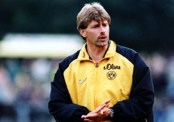 Trainer Michael Skibbe (BVB) Fußball Herren Testspiel,1998, Test, Saisonvorbereitung, Vorbereitung, Borussia Dortmund Einzelbild Erkenschwick