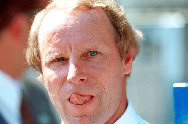 Bundestrainer Berti Vogts (Deutschland) im Porträt Fußball WM Herren Länderspiel, Weltmeisterschaft 1998, Achtelfinale: BR Deutschland Porträt Stadion Stade La Mosson Montpellier Nachdenklichkeit, Komik,
