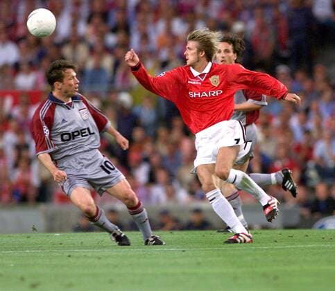 David Beckham (ManU, re) gegen Lothar Matthäus (Bayern) Fußball EC 1 Herren Champions League 1998 1999, Finale, Endspiel, Manchester United - FC Bayern München 2:1 Gruppe Stadion Nou Camp Barcelona Dynamik,