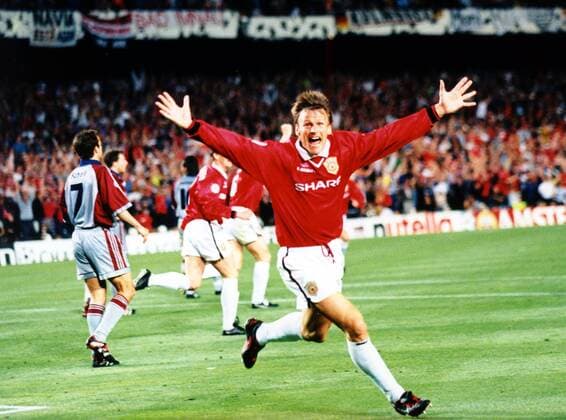 Torschütze Teddy Sheringham (Manchester United) jubelt nach seinem Ausgleichstreffer Fußball EC 1 Herren Champions League 1998 1999, Endspiel, Finale, Bayern München - Manchester United, ManU 1:2 Einzelbild Stadion Nou Camp Barcelona Dynamik, Glück, Freude,  