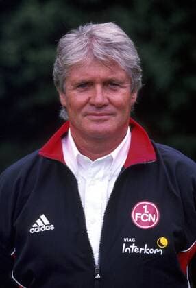 Trainer Friedel Rausch (Nürnberg) Fußball 2. BL Herren Saison 1999 2000, Porträttermin, 1.FC Nürnberg, Vorstellung, Präsentation, Pressetermin, hoch Porträt Nürnberg