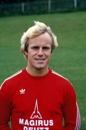 Jürgen Röber (Bayern) im Porträt Fußball 1. BL Herren Saison 1980 1981: Porträttermin, Vorstellung, Präsentation, FC Bayern München Porträt München