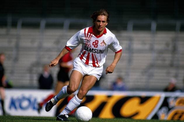 Horst Heldt (Köln) am Ball Fußball 1. BL Herren Saison 1990 1991: 1. FC Köln - Eintracht Frankfurt Einzelbild Müngersdorfer Stadion Köln Dynamik,