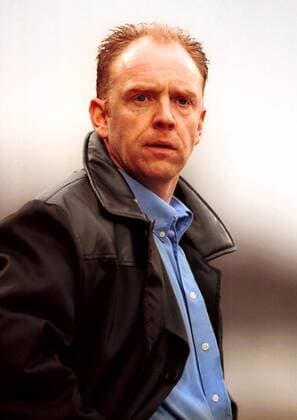 Trainer Klaus Berge (Essen) Fußball Herren 1. Revier-Masters 2000, Saison 1999 2000, Rot-Weiß Essen, RW Essen, Winterpause, Turnier Porträt Niederrheinstadion Oberhausen