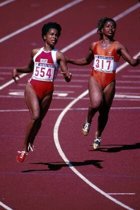 Evelyn Ashford (li., USA) läuft aus Leichtathletik OS Sommer Damen Olympische Spiele 1988, Olympia, Olympiade, Sommerspiele, Südkorea, 100m, 100 m, Sprint, Gruppe Olympiastadion Seoul