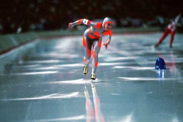 Bonnie Blair (USA) Eisschnellauf OS Winter Damen Olympische Winterspiele 1988, Spiele, Olympia, Olympiade, Eisschnellaufen, Eisschnelllaufen Einzelbild Calgary
