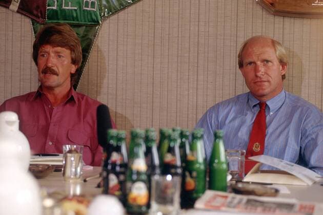 Trainer Gerd vom Bruch (li.) und Manager Rolf Rüßmann (beide Gladbach) Fußball 1. BL Herren Saison 1990 1991, Borussia Mönchengladbach Gruppe Mönchengladbach
